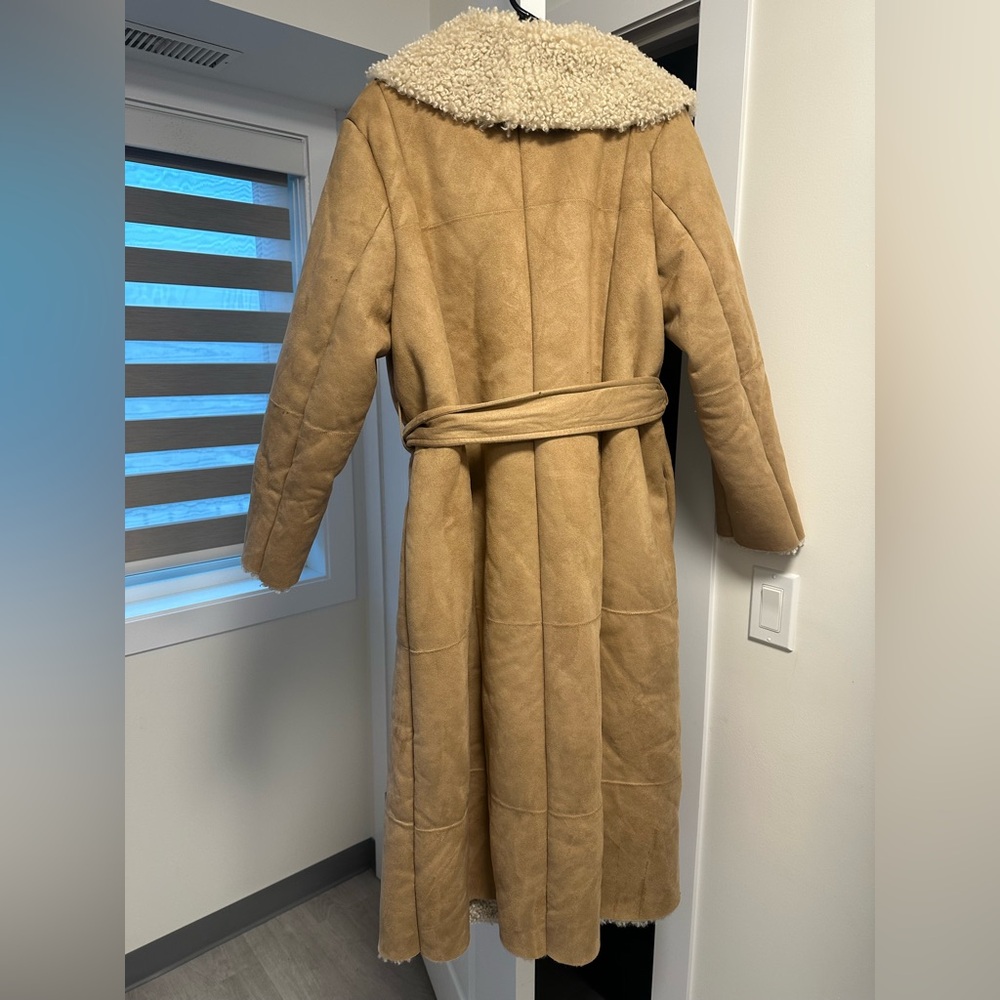 H&M Cream Shearling Jacket - Picture 2 of 6